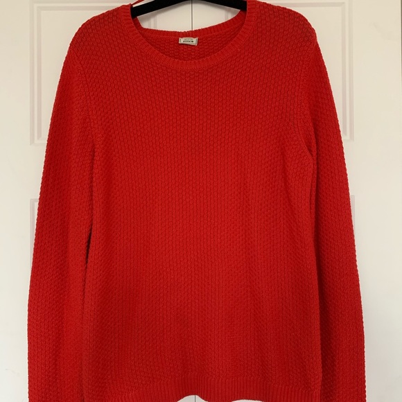 excellent condition knit sweater - Picture 1 of 6